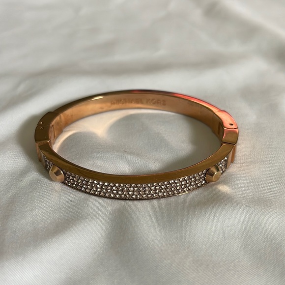 Michael Kors Jewelry - Micheal Kors pave bracelet, food condition!